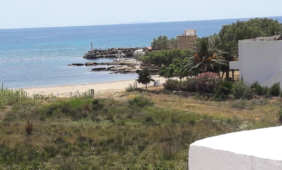 Artemis rooms Frangokastello Buitenkant foto